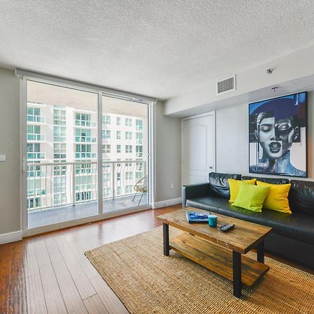 Amazing 3 Bedroom Condo At Brickell With Pool Miami Exterior photo
